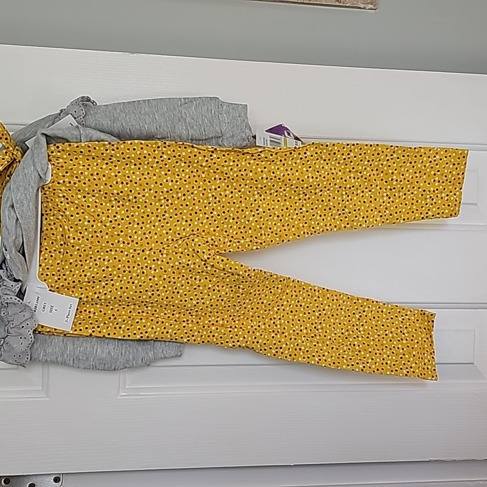 Blueberi Blvd Gray and Yellow Outfit Kid's Top Size 4T Pants Size 5 - Picture 5 of 13